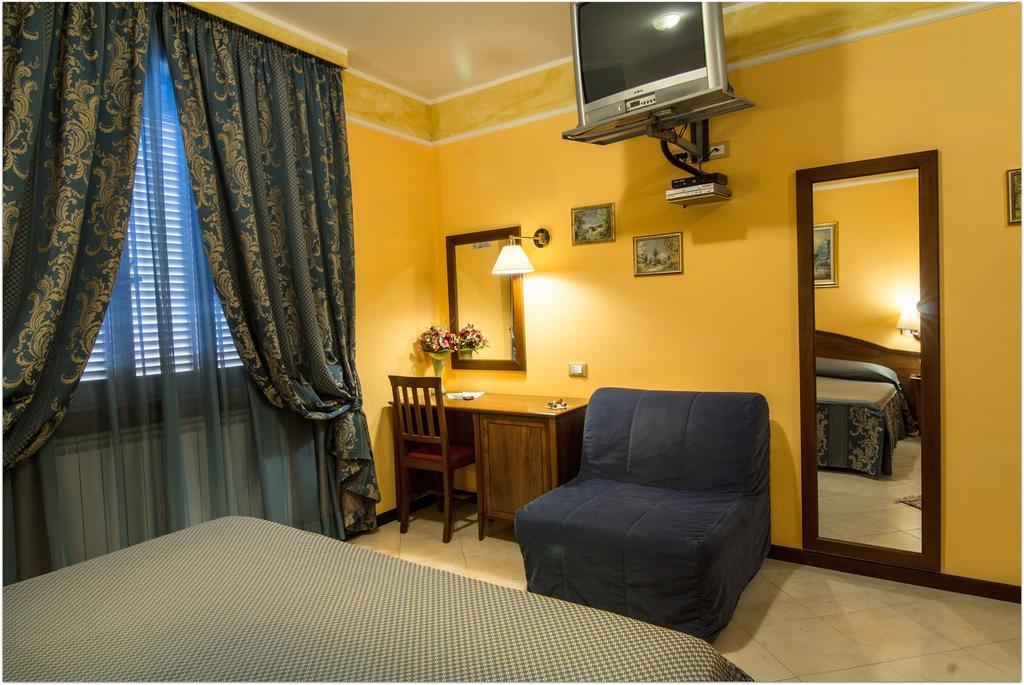 B&B Degli Amici Ciampino Zimmer foto
